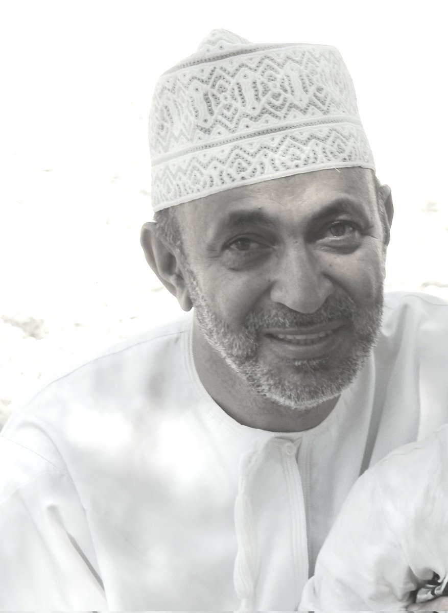 مرت عامين على رحيلك...
فلا صوتك غاب ولا وجهَك يُنسى ولا ذكراكَ عن القلبِ تُمحى باقيةٌ فينا وللهِ البقاء.
 ودعناك جسدآ طاهرآ وبقيت ذكراك العطرة، اللهم اجعل ذلك الوجة المنير في اعلى مراتب النعيم، اللهم أجعله مبتسم في أعلى جناتك يارب العالمين.
