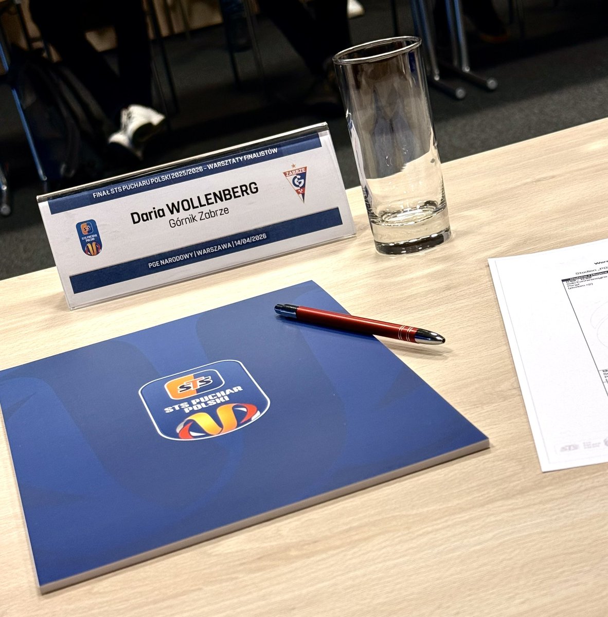 Daria Wollenberg tweet media