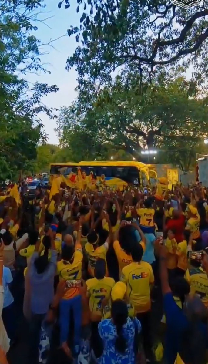 CSK Fans Army™ tweet media