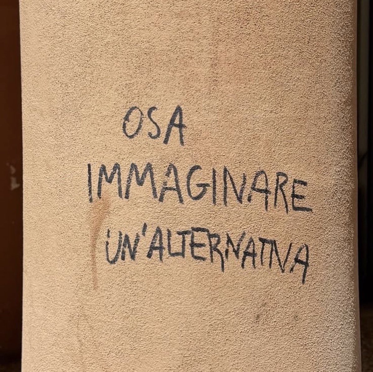 anchelaste's tweet photo. Dillo con un #postgraffito
#Bologna https://t.co/gRpArO323m