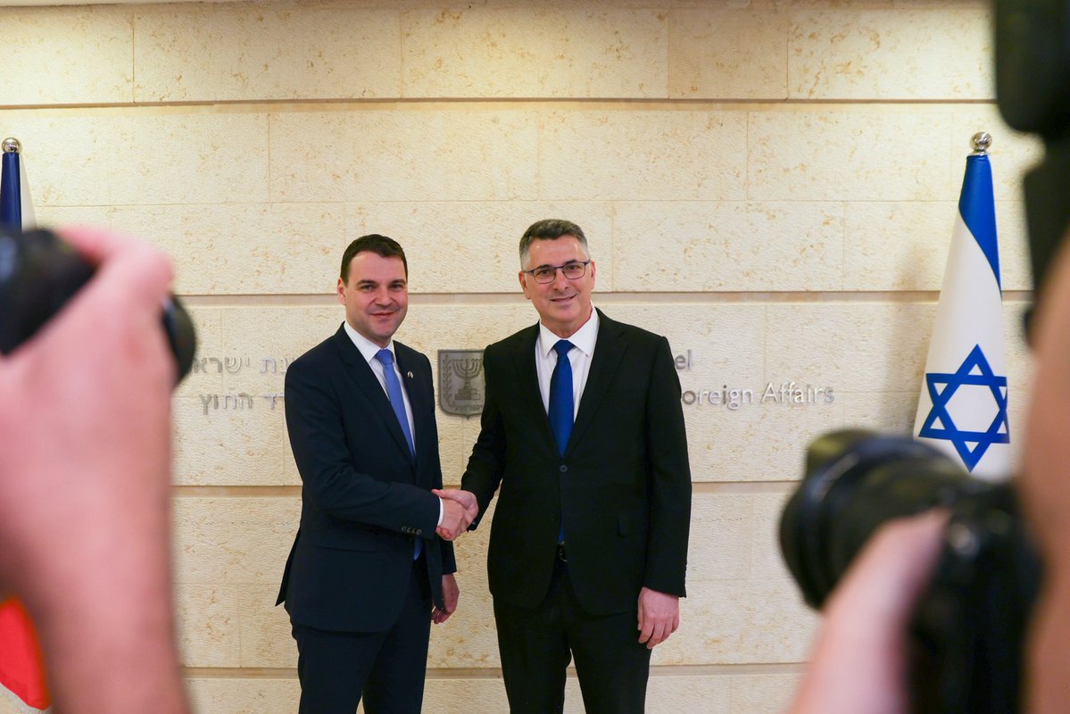 Ministerstvo zahraničních věcí tweet media