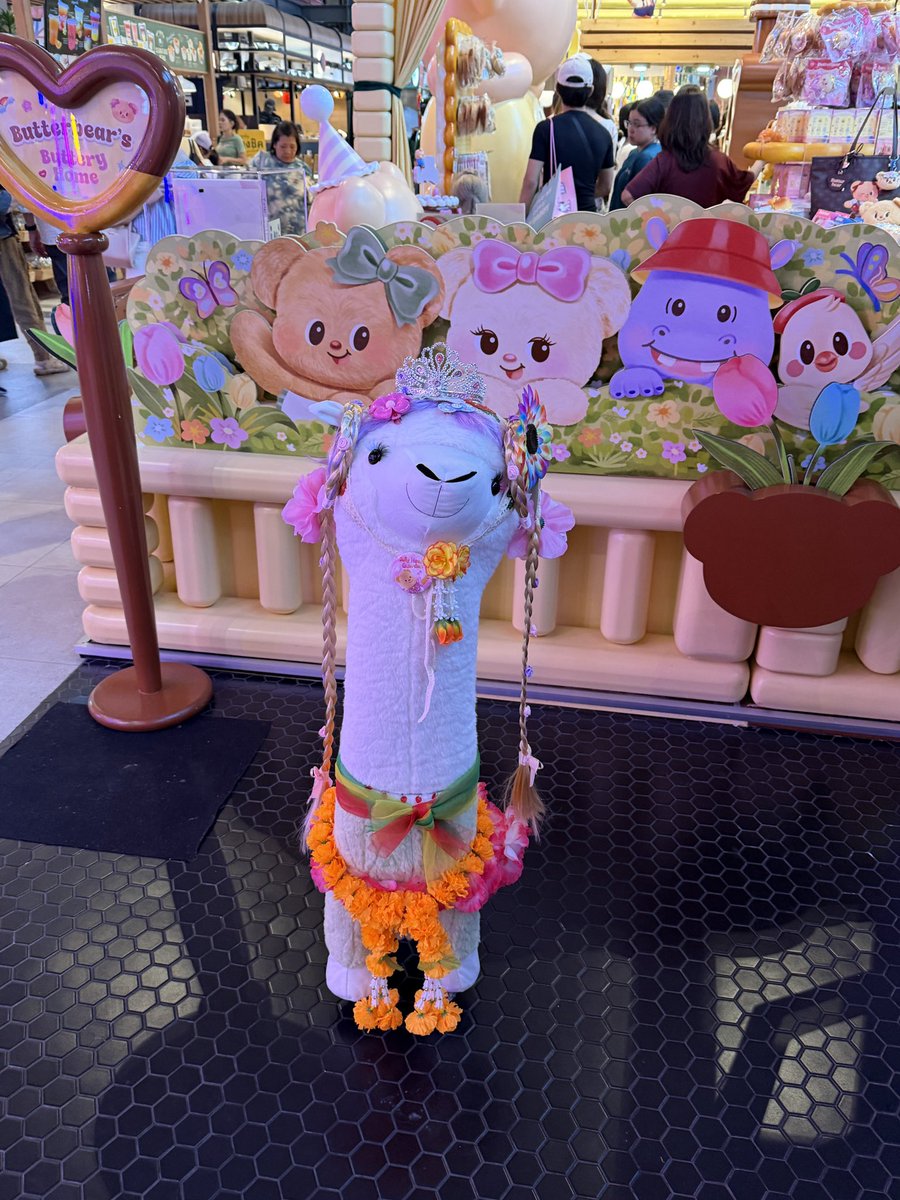 วันนี้ไปที่ร้านน้อง เจอโยริมยืนต้อนรับที่หน้าร้านอยู่เลย น่าร้ากกมากก พรอพแน่น  💖🥰

น้องเนยฝากโยริมทักทายมัมๆ แด๊ดๆ ที่หน้าร้านแทนหรอลูกก 🤭 

#butterbear