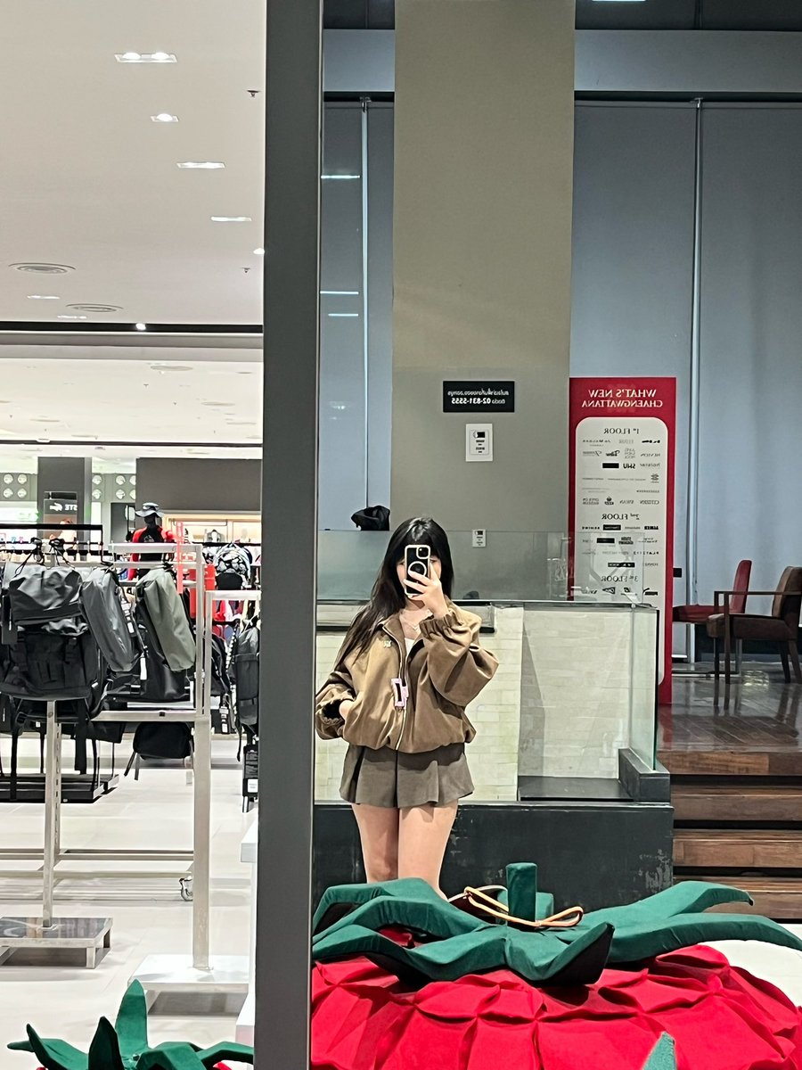 ชัญ tweet media