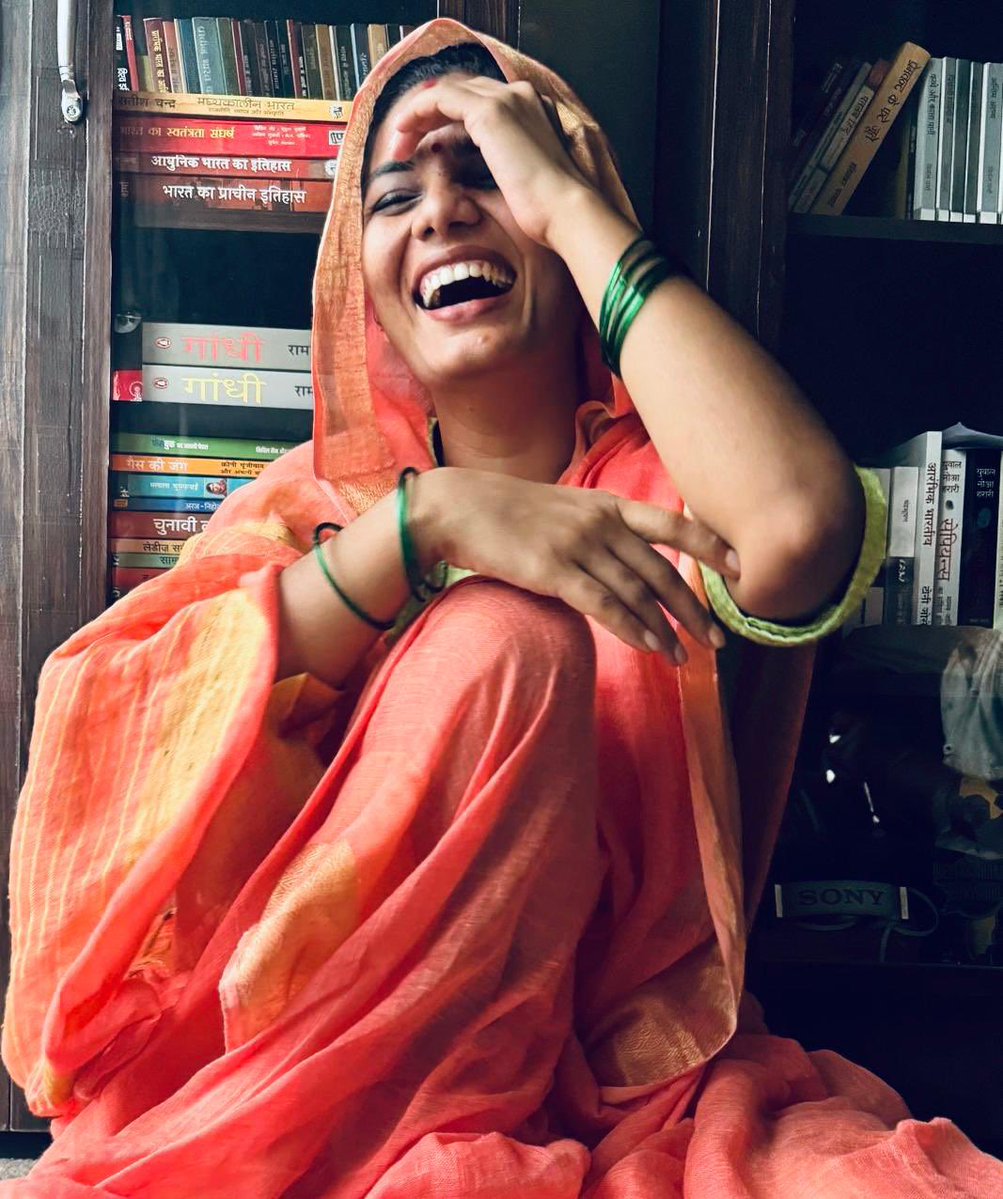 nehafolksinger's tweet image. बिहारवासियों को नए मुख्यमंत्री की बधाई…

अब अगले पाँच साल बनवाते रहिए “हाफ़ीडेफिट”😆

#Bihar #SamratChaudhary