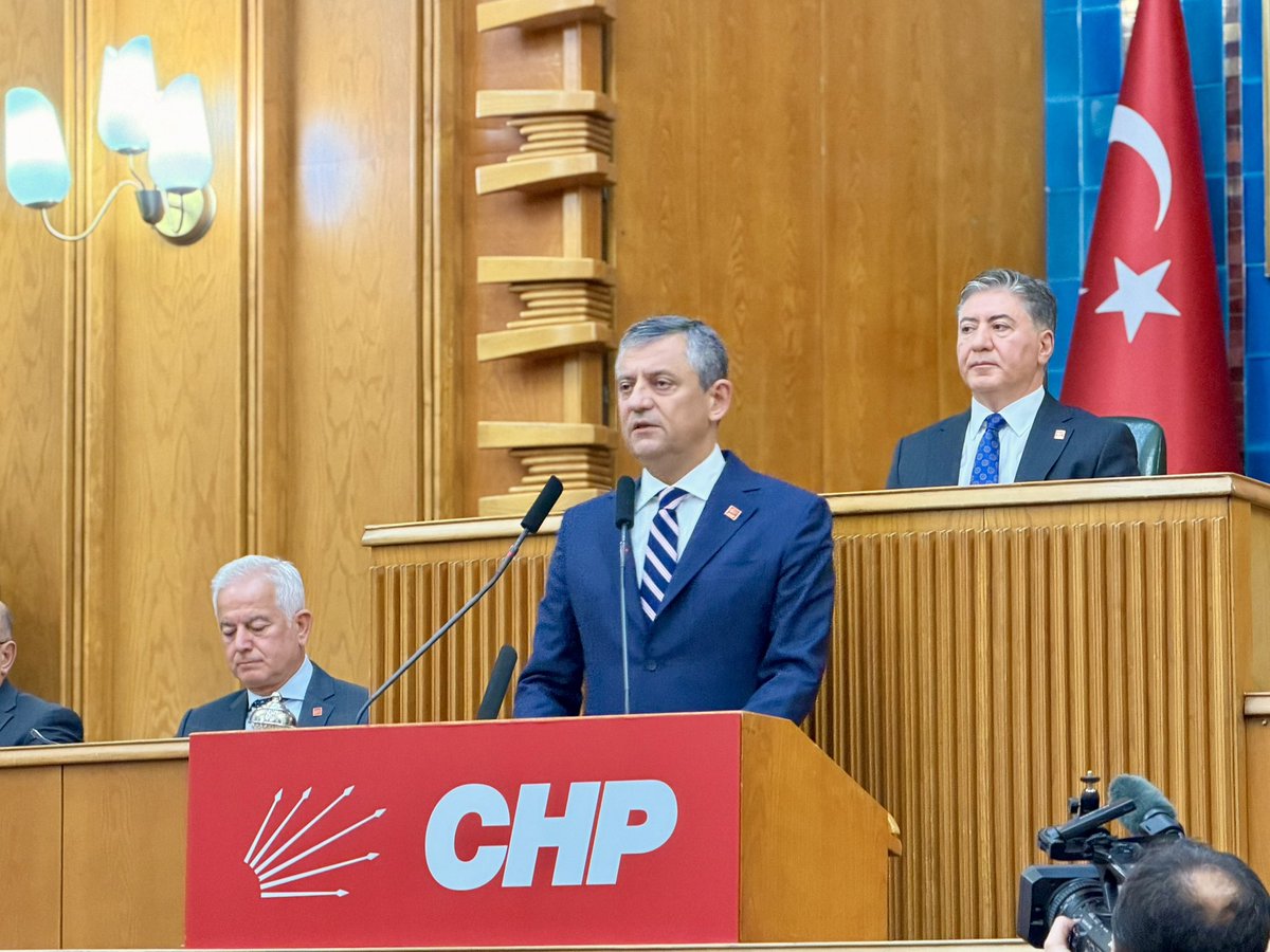 eczserkansari's tweet photo. 📌 Gazi Meclisimizde, Genel Başkan Yardımcımız Ensar Aytekin ile birlikte; CHP Balıkesir İl Başkanımız Erden Köybaşı’nı, Sındırgı Belediye Başkanımız Serkan Sak’ı ve memleketim #Manyas’ın kıymetli muhtarları;
#Atatürk Mahalle Muhtarımız Ergün Akgün,
#Boğazpınar Mahalle Muhtarımız Fikret Kula,
#Bölceağaç Mahalle Muhtarımız Mehmet Ali Özden,
#Çal Mahalle Muhtarımız Fedayi Fil,
#Çarşı Mahalle Muhtarımız Ümit Özen,
#Darıca Mahalle Muhtarımız Zeki Sarıaltın,
#Erecek Mahalle Muhtarımız Selami Acar,
#Hacıibrahimpınarı Mahalle Muhtarımız Yusuf Altun,
#Hacıosman Mahalle Muhtarımız Mehmet Sonuk,
#Hacıyakup Mahalle Muhtarımız Muzaffer Özdemir,
#Hekim Mahalle Muhtarımız Hüseyin Yıldız,
#Işıklar Mahalle Muhtarımız İbrahim Cicibaş,
#Kapaklı Mahalle Muhtarımız Gürhan Gül,
#Kızık Mahalle Muhtarımız Ozan Keskin,
#Kocagöl Mahalle Muhtarımız Selahattin Yiğit,
#Koçoğlu Mahalle Muhtarımız Zekeriya Bilir,
#Salur Mahalle Muhtarımız Alaattin Öncel,
#Süleymanlı Mahalle Muhtarımız Önder Gezgin,
#Şevketiye Mahalle Muhtarımız Ayhan Balcı,
#Tepecik Mahalle Muhtarımız Ufuk Övün,
#Yeni Mahalle Muhtarımız Serkan Keçeci,
#Yayla Mahalle Muhtarımız Kenan Aşır’ı ağırladık.
Ardından partimizin haftalık grup toplantısında, Genel Başkanımız Sn. Özgür Özel’in gündeme dair değerlendirmelerini takip ettik.
Memleketimiz için hep birlikte çalışmaya, üretmeye ve mücadele etmeye devam ediyoruz.