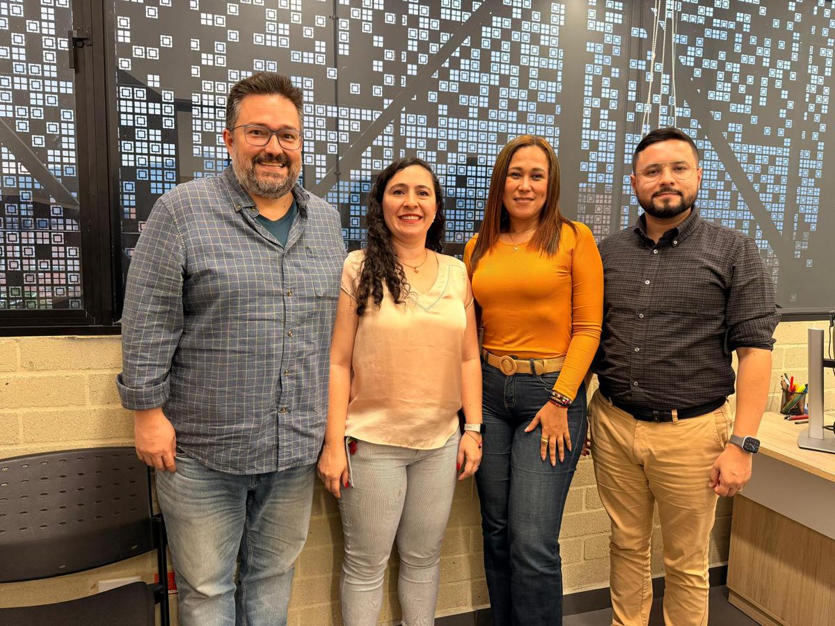 ¿Qué pasa cuando la gestión se une con el arte?
ESCOLME realizó acercamientos con el Tecnológico de Artes Débora Arango para fortalecer juntos la estrategia de regionalización con propósito.
Nuevas alianzas. Nuevos territorios .
