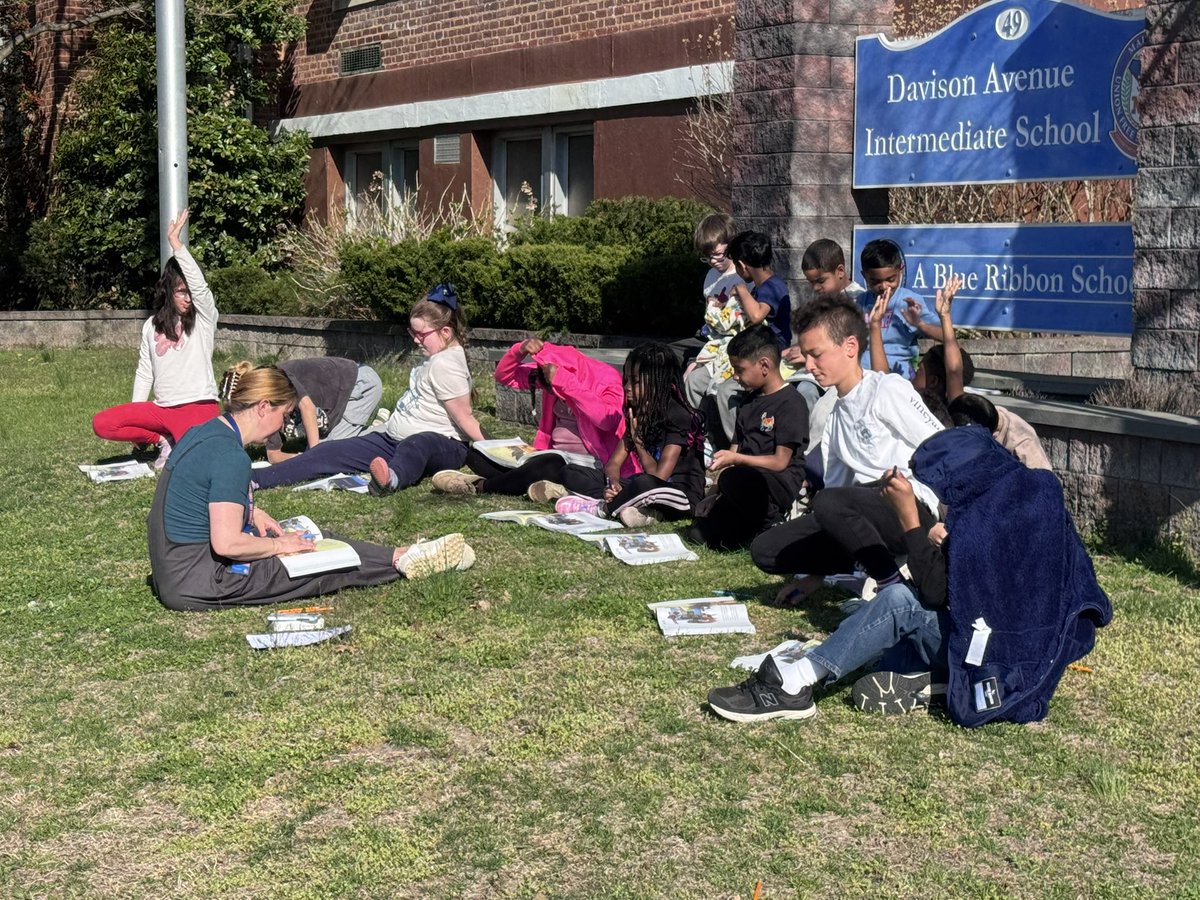 Davison Avenue tweet media