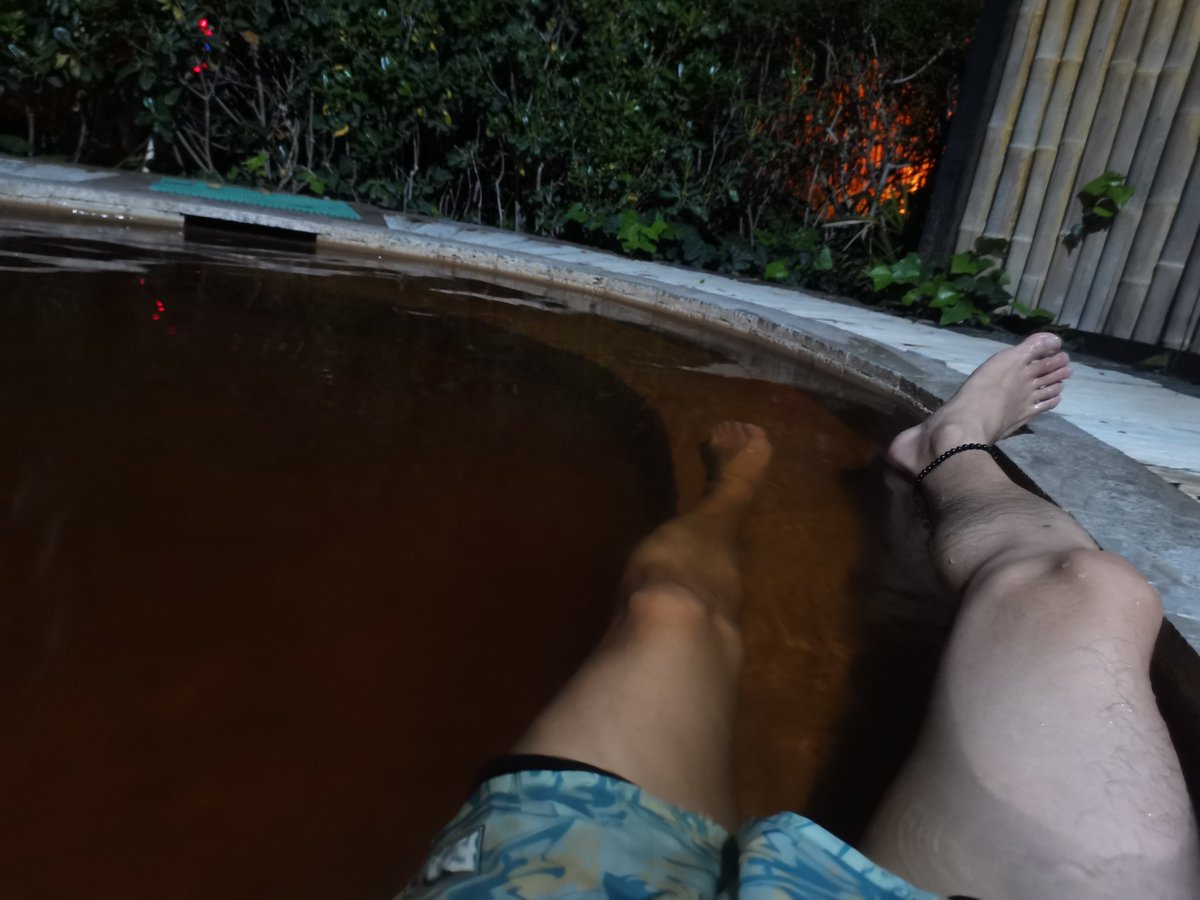 默默的树洞 tweet media