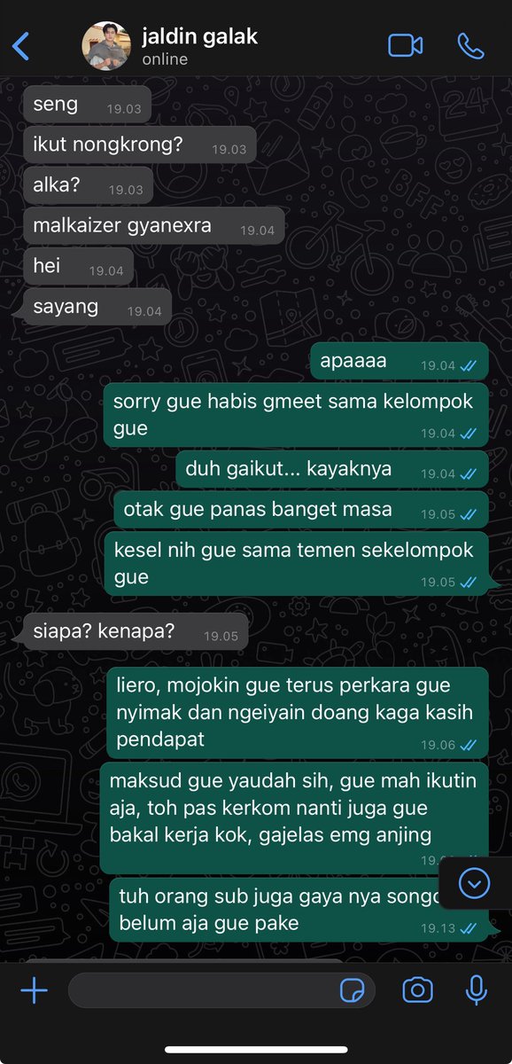 jakeuitb's tweet photo. — duality

#sungjake ft. #jayhoon two tweets au. https://t.co/W7TC3kWiKw