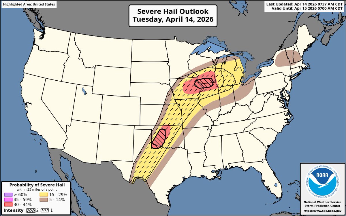 hunterhurleywx's tweet image. Matthew Cappucci is somewhere making Matthew Cappucci happy noises