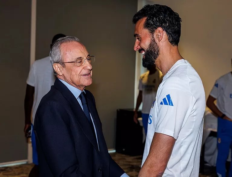 ✅✅ • ماريو_كورتيغانا ↫| ذا اثلتيك 

ريال مدريد مقتنع الآن على أن لقب الليغا قد ضاع رسميا ❌

هناك قبول في مدريد الآن بأن لقب الدوري قد ضاع، مما يعني أن كل شيء يعتمد على النجاح في مباراة الإياب من ربع نهائي دوري أبطال أوروبا يوم الأربعاء أمام بايرن ميونيخ ⚽️✅