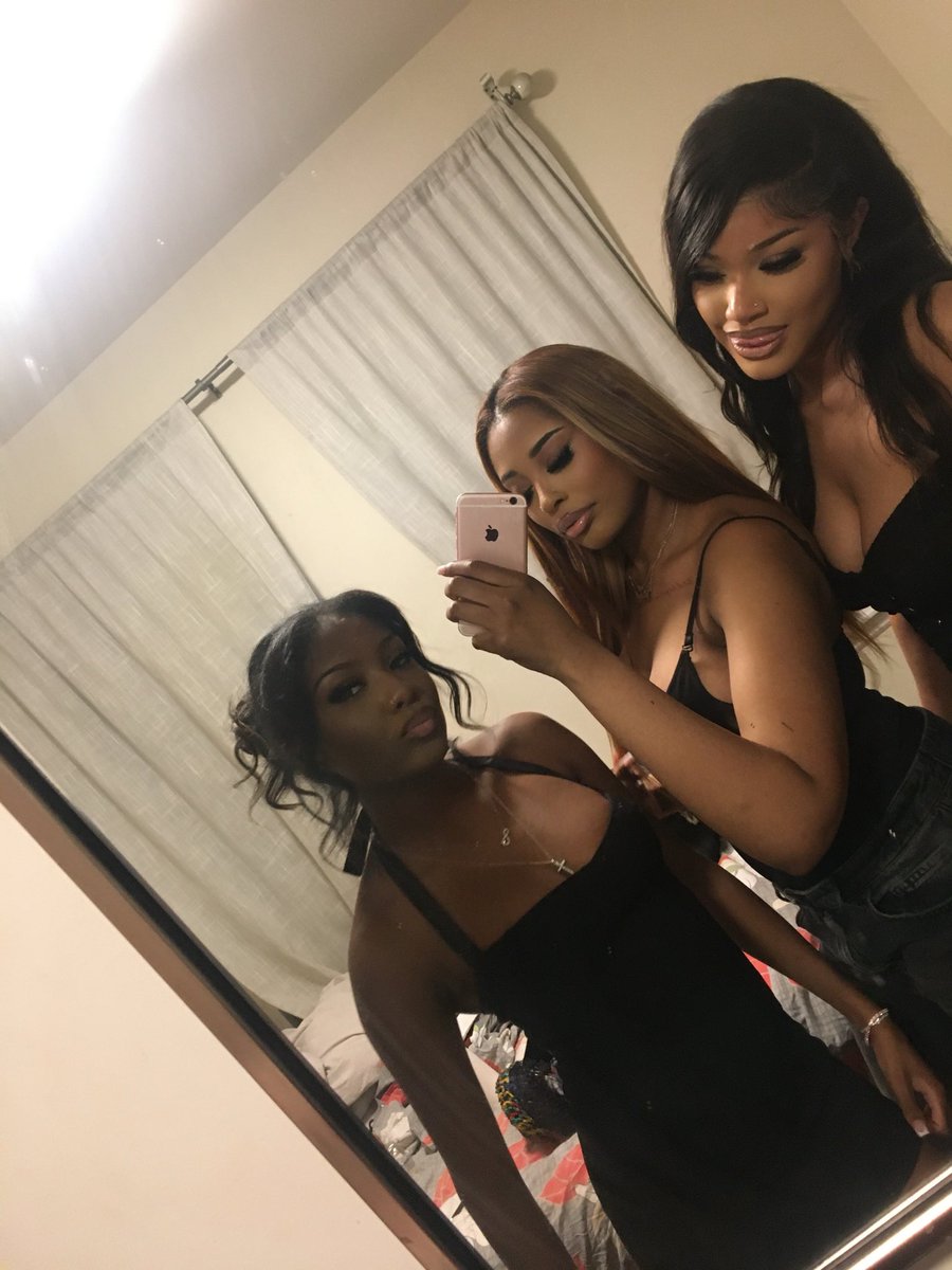 i keep a bunch of 10s on me, and 
i’m not talking about money