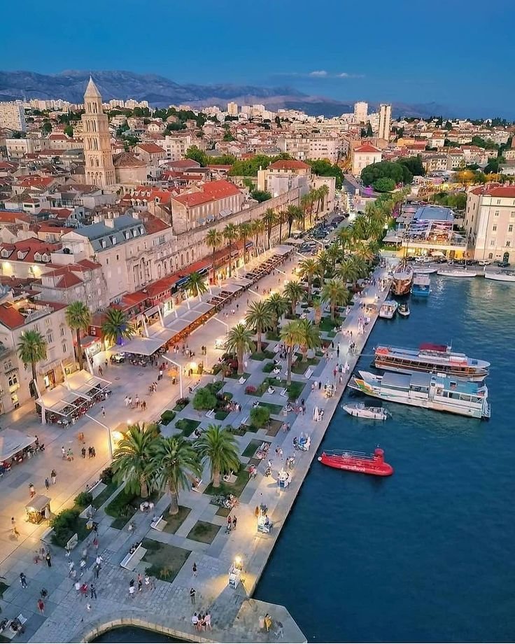 MaxxingDelusion's tweet image. Split looks like Croatia built a city inside a Roman palace and forgot to tell anyone.