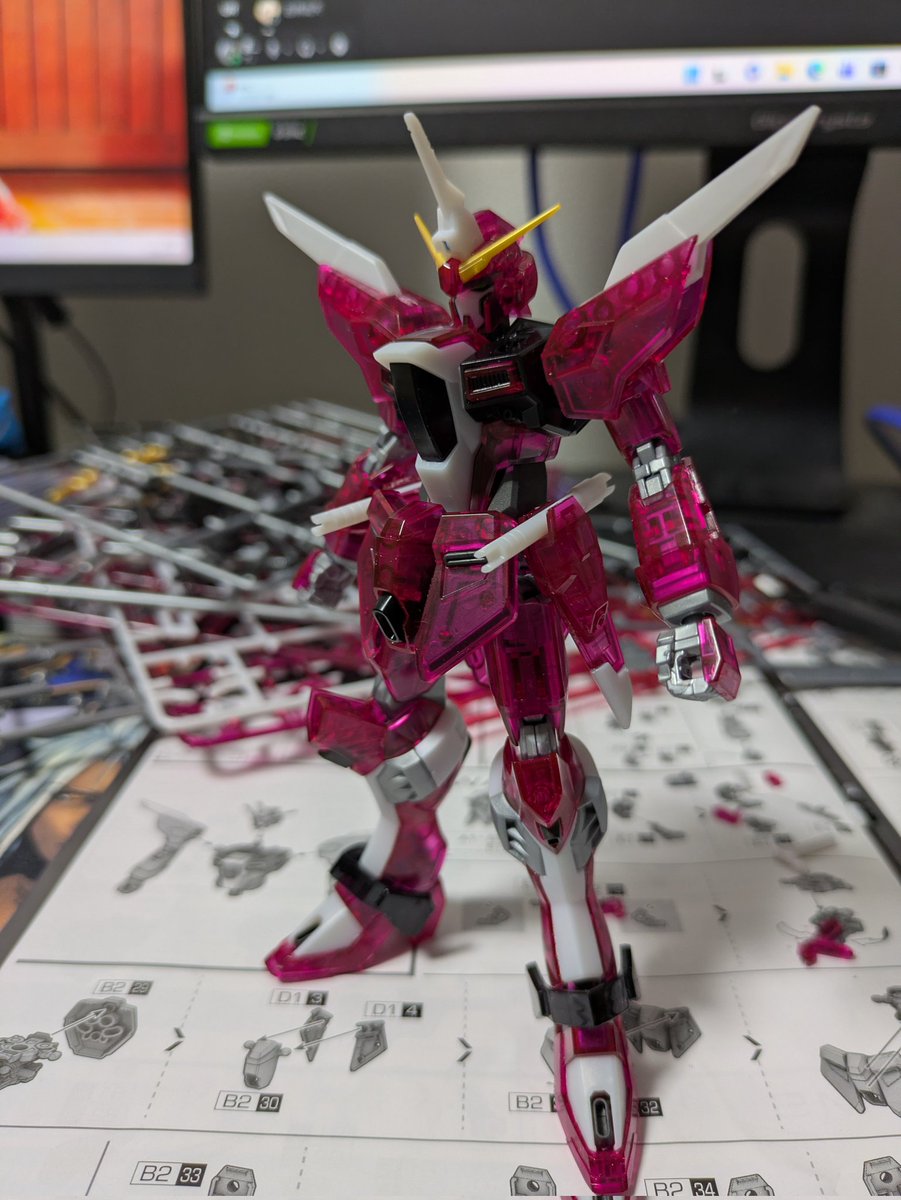 内海 琉真 tweet media