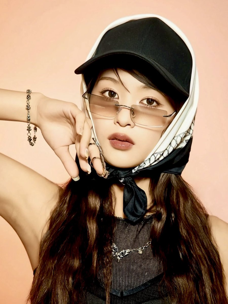 石井蘭 顔 tweet media