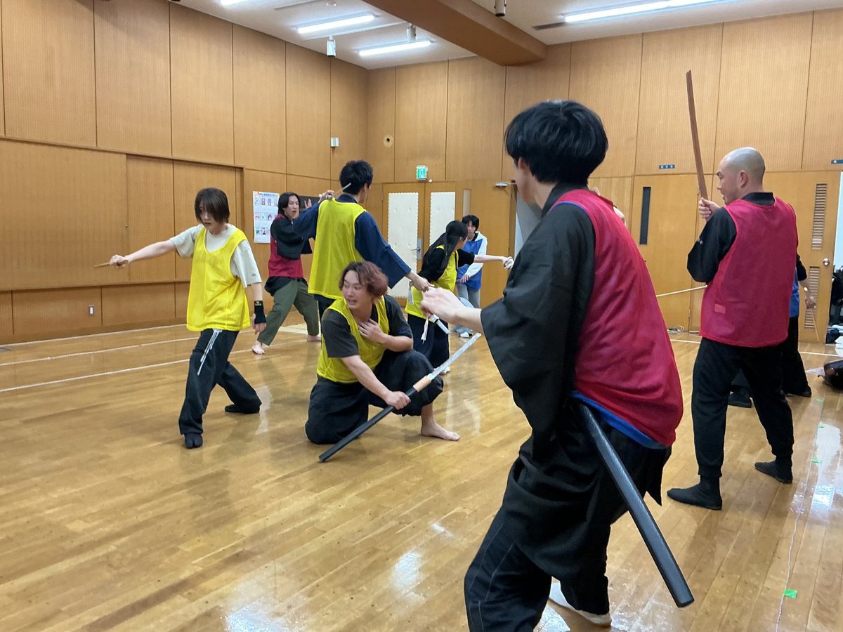 kiritomo3838's tweet photo. #最果ての花
日々殺陣も芝居も違う景色が広がって、より鮮明になっていく！
普段殺陣を付けられる事があまりないので楽しくて仕方ない(>ω<)
彩りをさらに濃くできるようm(_ _)m https://t.co/goSjfZr0gH