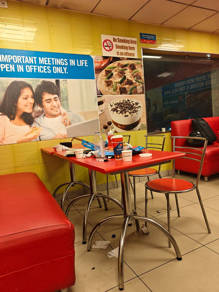 Ashuubh's tweet photo. This is the condition of most prestigious brand dominos in sector 15C chandigarh no cleanliness no staff no washroom operated I think you have taken an action on this @dominos @dominos_india Also mosquitos and smell are there and not able to eat food here. https://t.co/ttAr1qeKvt