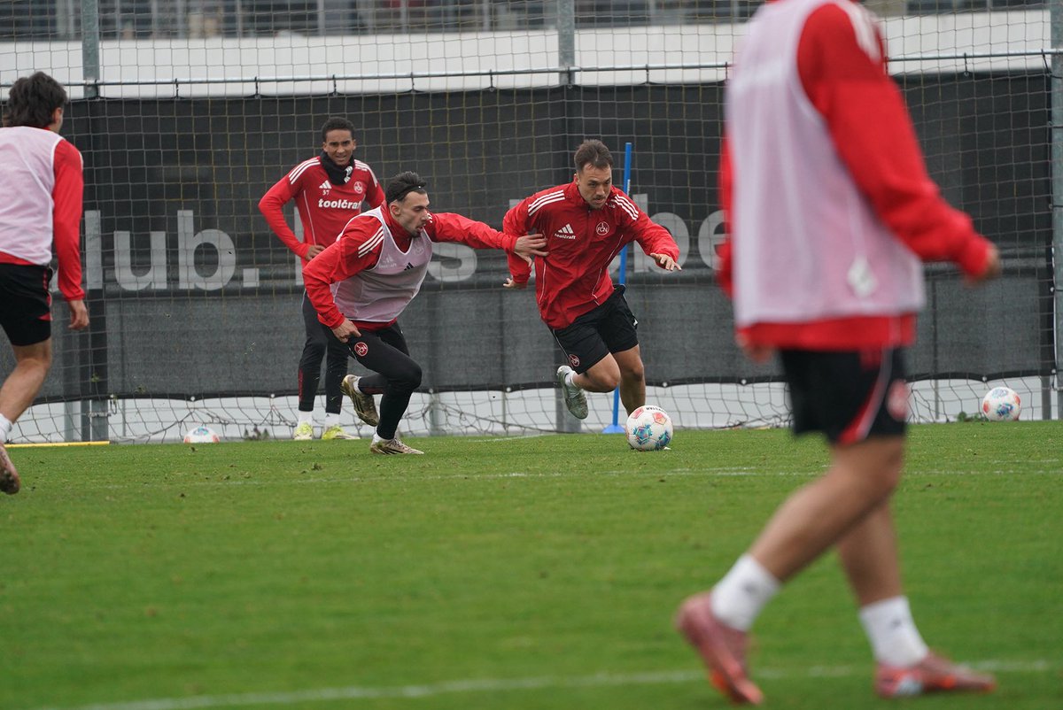 1. FC Nürnberg tweet media