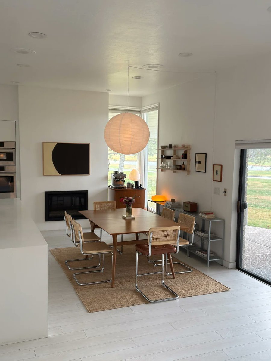 Household2001's tweet image. garrettcottle's home = Japandi vibes | Nordic + Japanese wabi-sabi + mid-century mix | Neutral tones, natural materials (rattan, linen, wood), soft paper lighting | Minimal + cozy = total goals ✨

#Japandi #InteriorGoals