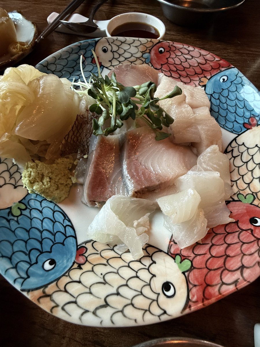 바다 tweet media