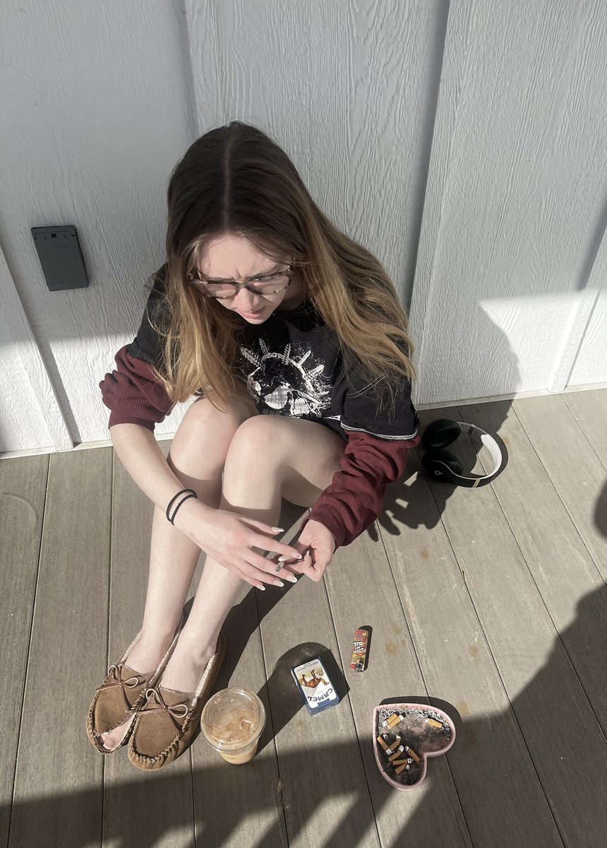 𝓪𝓷𝓰𝓮𝓵˚𝜗𝜚˚⋆ tweet media