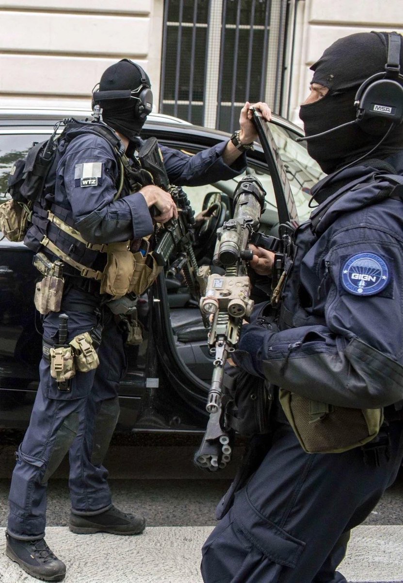 coinacademy_fr's tweet photo. 🚨 Nouveau kidnapping crypto dans le Val-de-Marne : une mère et son fils ont été enlevés en Bourgogne avant d’être libérés par le GIGN.

Les ravisseurs réclamaient une rançon au père, entrepreneur crypto, et sept suspects ont été interpellés. https://t.co/Vcvhogb7uo