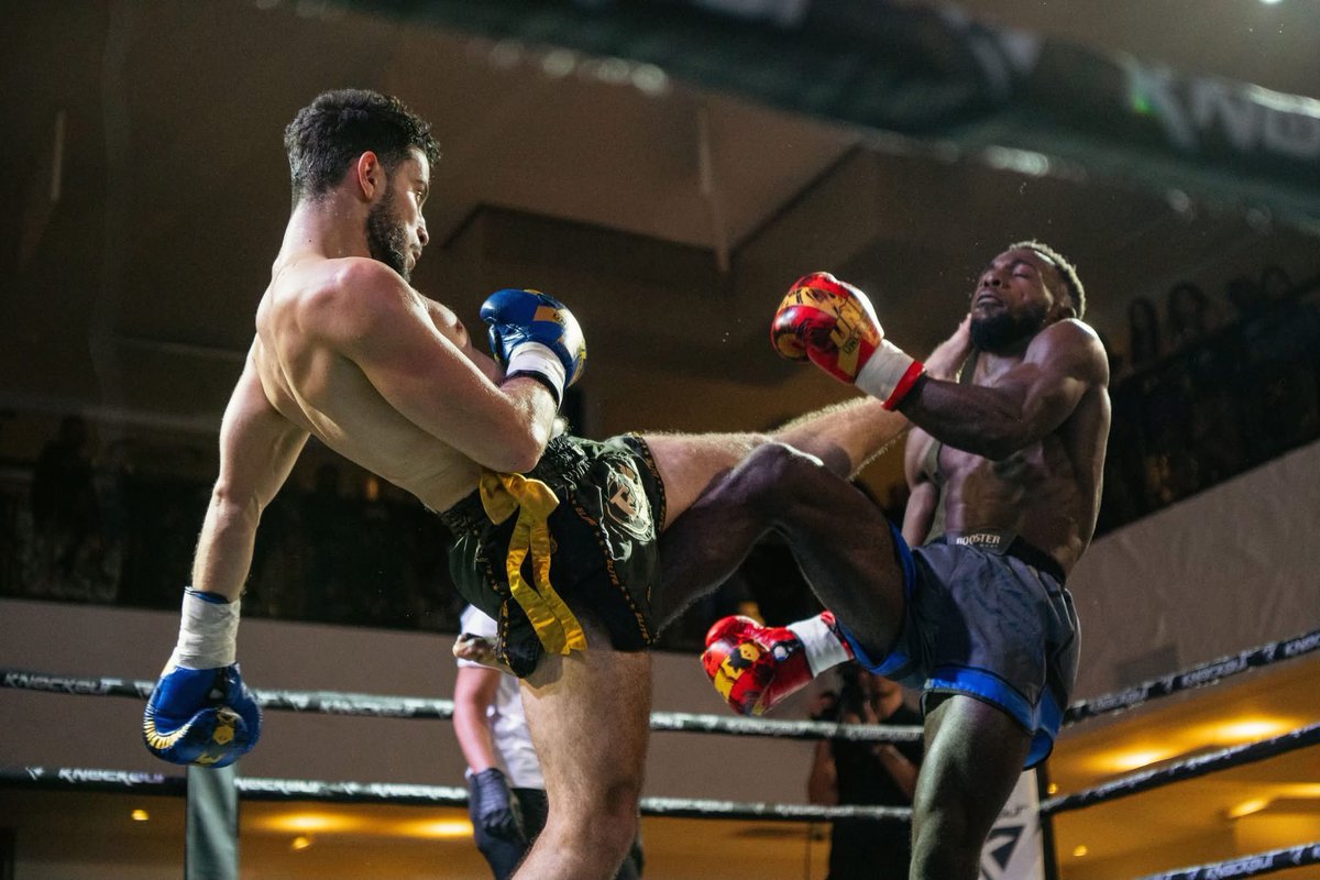 DwelbertM's tweet photo. I work hard because failure isn't an option for me.
I don't have a Backup. I am the backup

Keep following me for the updates
Instagram: dwelbert_manuel
Facebook: Dwelbert The Black
Lightning Manuel

#TheBlackLightning #FightNight #houseotsavage
#UnleashedFightNight https://t.co/2V9oBaLXSh