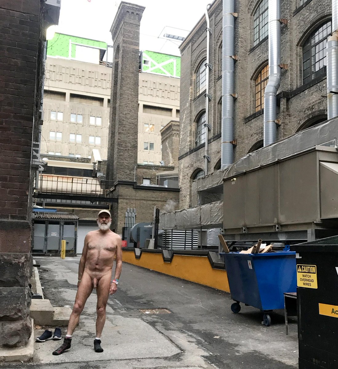 pgtoinsta tweet media