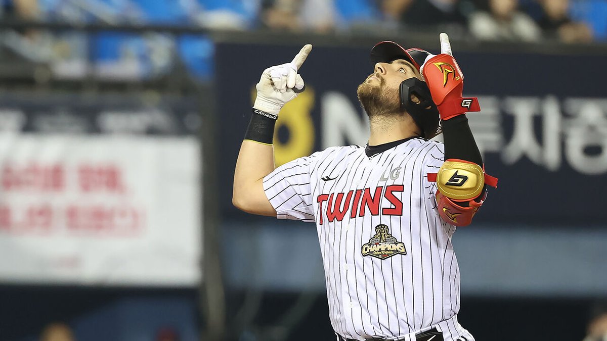 SBS8news's tweet image. “'오스틴 결승 솔로포' LG, 7년 만에 단일 시즌 8연승
👉 기사 확인 : news.sbs.co.kr/news/article.d…

#lg #롯데 #경기 #홈런 #시즌 #승리
도움이 되었다면 기사를 공유(재게시)해 주세요!”