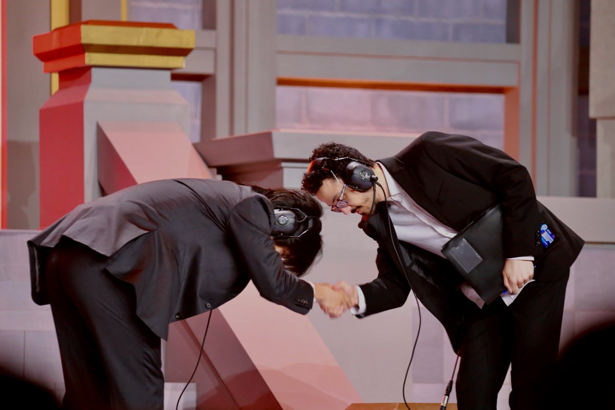 Team B4U tweet media