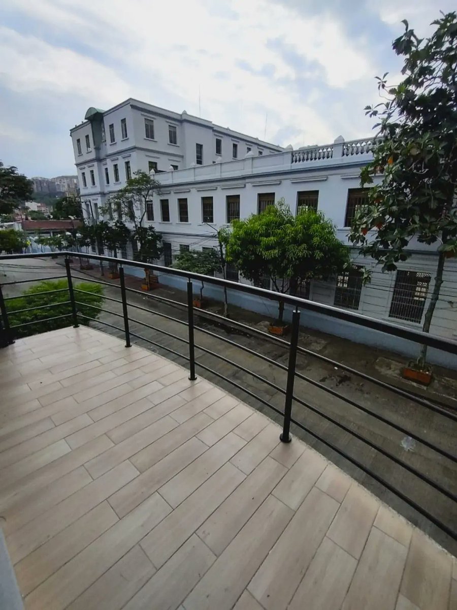 Jake Nomada 🌎 tweet media