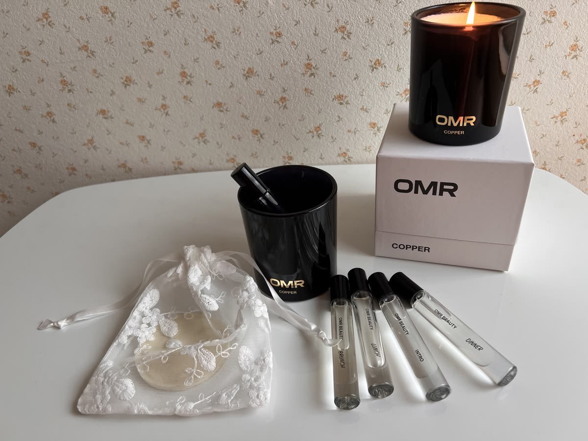 Eiu_Maxel_jtm's tweet image. I haven't gotten my hands on perfume and oil yet, but I'm using the candles to the very last drop and reusing the containers. 😌