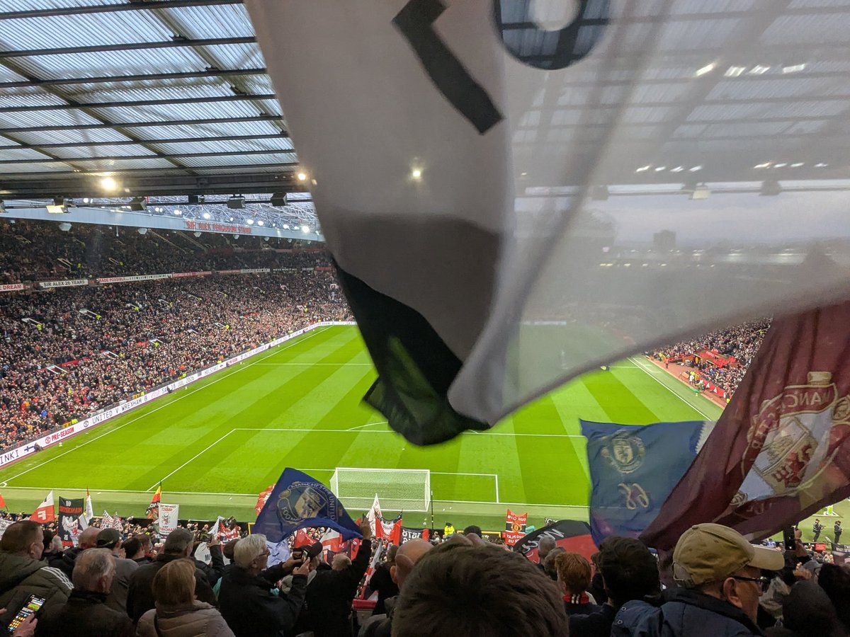 BarnabyCrawshaw's tweet photo. @robes16 @TraMufc https://t.co/9VDhlVs4Fi