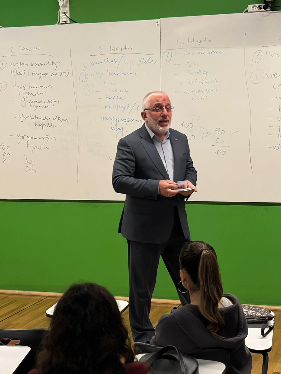 NECATKO's tweet photo. Mezunu olduğum Nişantaşı Üniversitesinde eğitim semineri gerçekleştirdik. https://t.co/Z24lyqPbsO