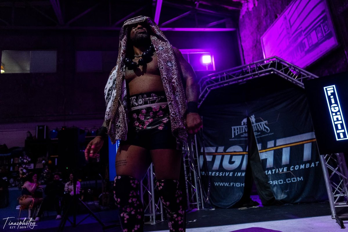 𝔗𝔥𝔢 𝔒𝔫𝔢 𝔗ℜ𝔘 𝔎𝔞𝔦𝔧𝔲 tweet media