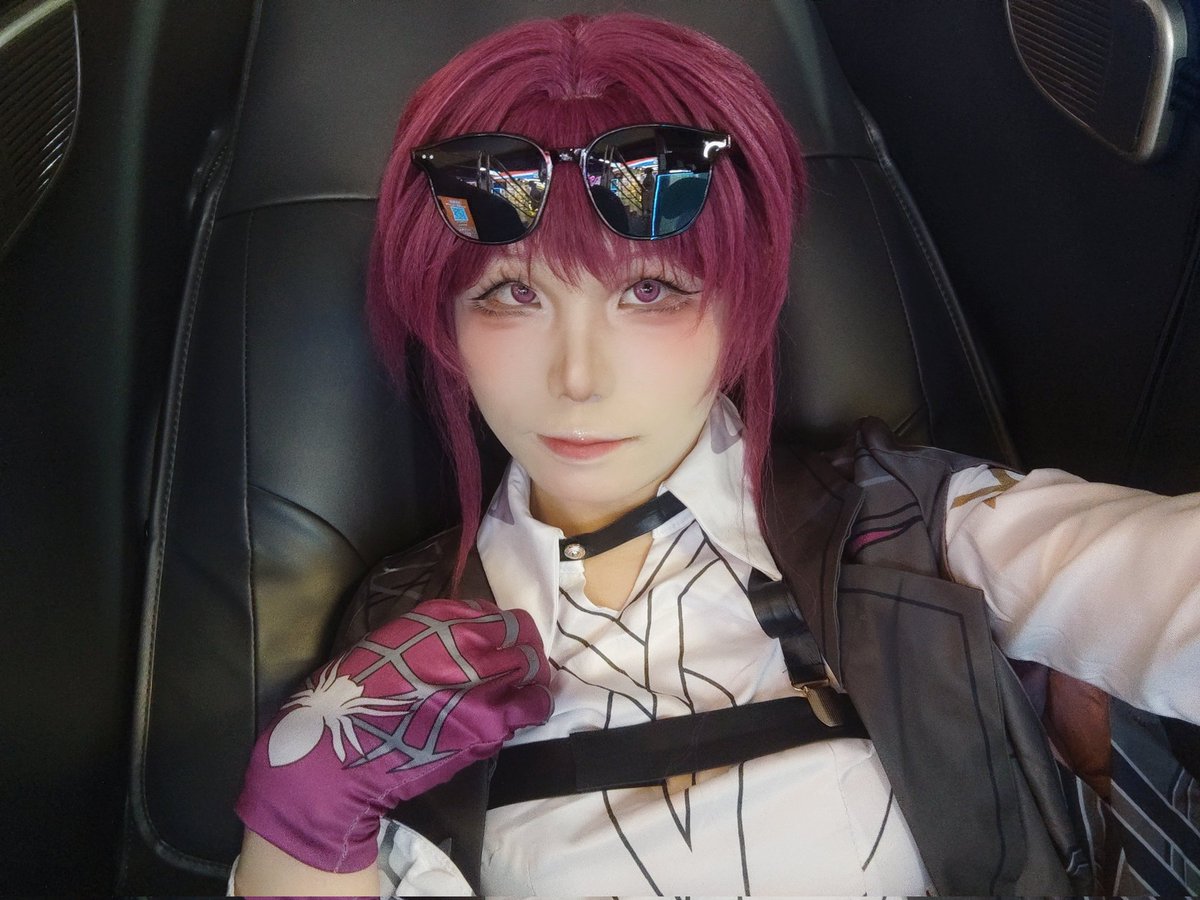 Texas_il's tweet photo. 卡芙卡妈妈是全天下最漂亮、最温柔、最体贴的妈妈🥰 https://t.co/VrjWTCRA6k