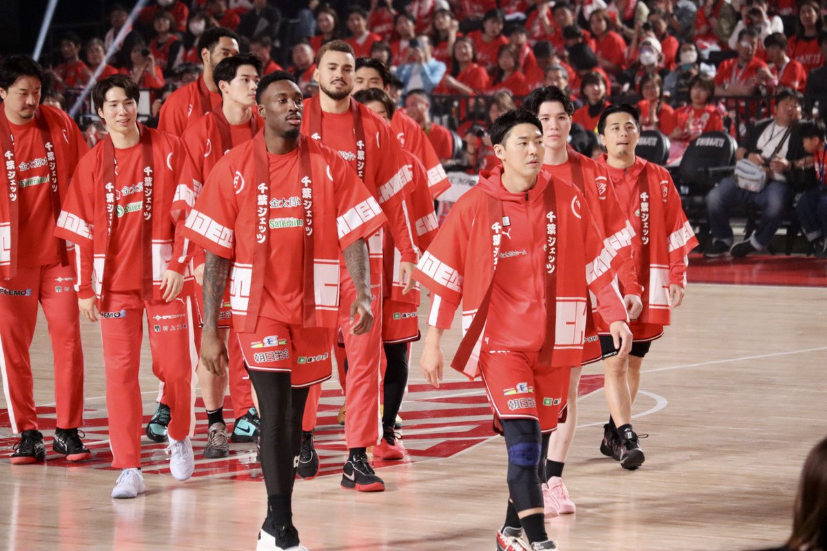 田代教授の総回診みたいに見えるのなんで？