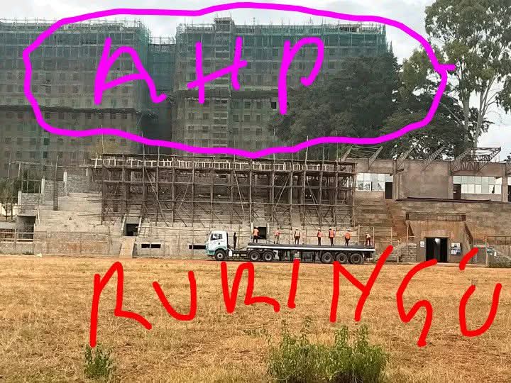 Ohta_Ryota's tweet photo. Ruring'u stadium Nyeri that was started like 7 years ago is still not done....Ruto came and started Affordable Housing behind it https://t.co/F9wRnc3KI9