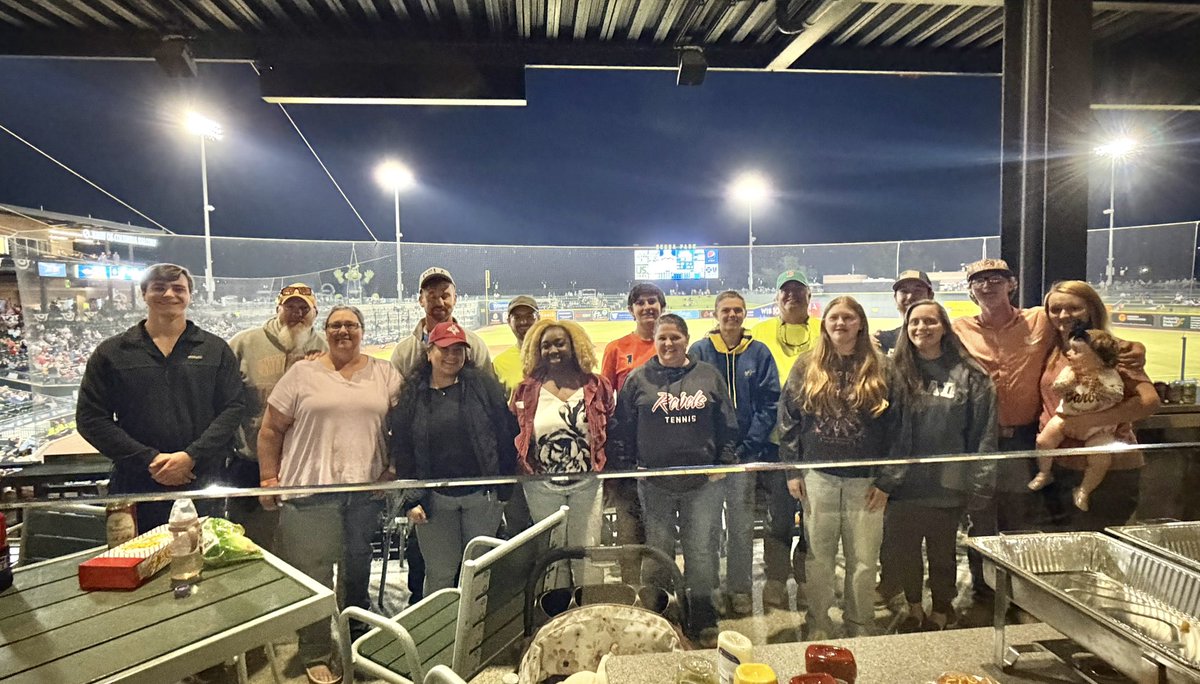 survey_sc's tweet photo. Awesome night at the ballpark for our first company outing of the year! Got to see the @ColaFireflies get a win and knock out some burgers and dogs while doing it. 😁 https://t.co/aHmckyj8Uq
