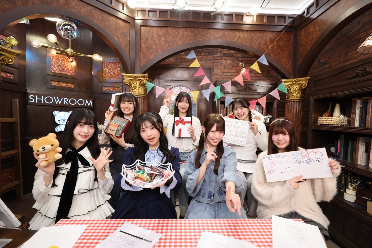 SHOWROOM_jp's tweet image. 本日の一枚📷✨
「きゅ～くるの！きゅ～くる～む」
ご視聴ありがとうございました💞

#きゅーくる
#きゅーくるーむ
#SHOWROOM

ハートマークを押してルームフォローお忘れなく💖🐱
showroom-live.com/r/cu_clu