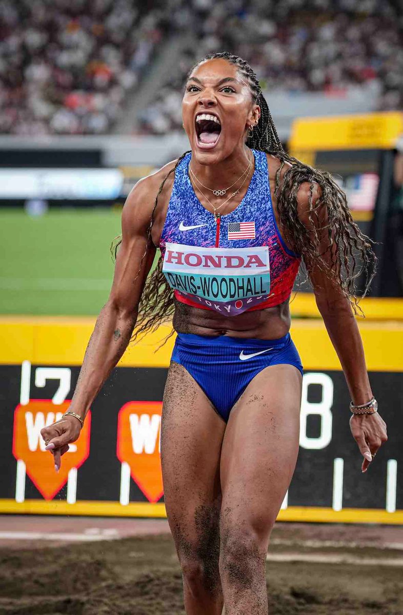 RunBlogRun's tweet image. Another Seven-Meter Jump to Victory for Tara! buff.ly/de8KvvM , by Stuart Weir, photo by World Athletics, 
#longjump, #tokyo2025, #TaraDavisWoodhall, #USATF, #WorldAthleticsChampionships,