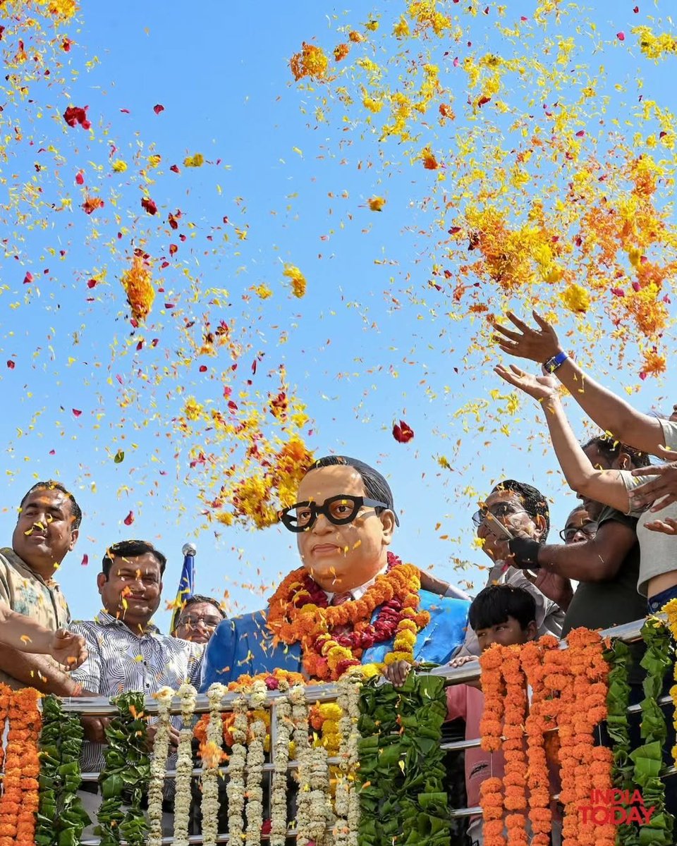 IndiaToday's tweet image. #InPics | On the 135th birth anniversary of B. R. Ambedkar, leaders and supporters across the country paid tribute at various locations, remembering the architect of the Indian Constitution.

#AmbedkarJayanti #BRAmbedkar #IndiaTodaySocial #ITPhotoblog