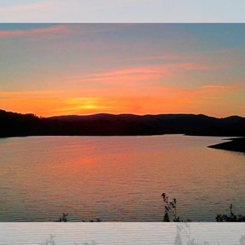 samuel_lop98169's tweet image. Sevilla contra el calor: piscinas naturales en Sierra Norte, Lagos del Serrano, El Martinete, Isla Margarita y más 🌿💦 Planes de río, pozas y embalses para refrescarte sin costa. #Sevilla #Verano #Naturaleza   ardawest.eu/mejores-piscin…