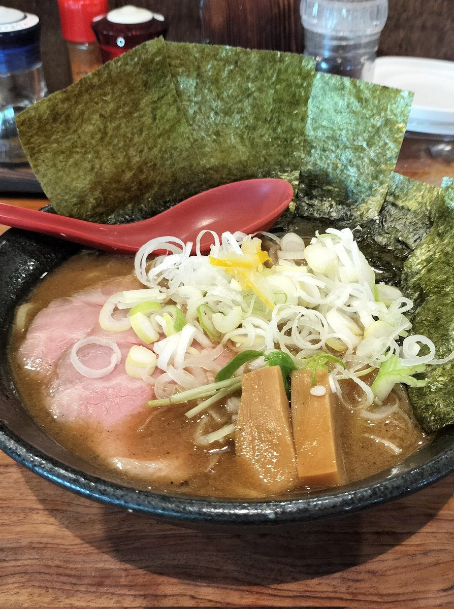 東山📸 tweet media