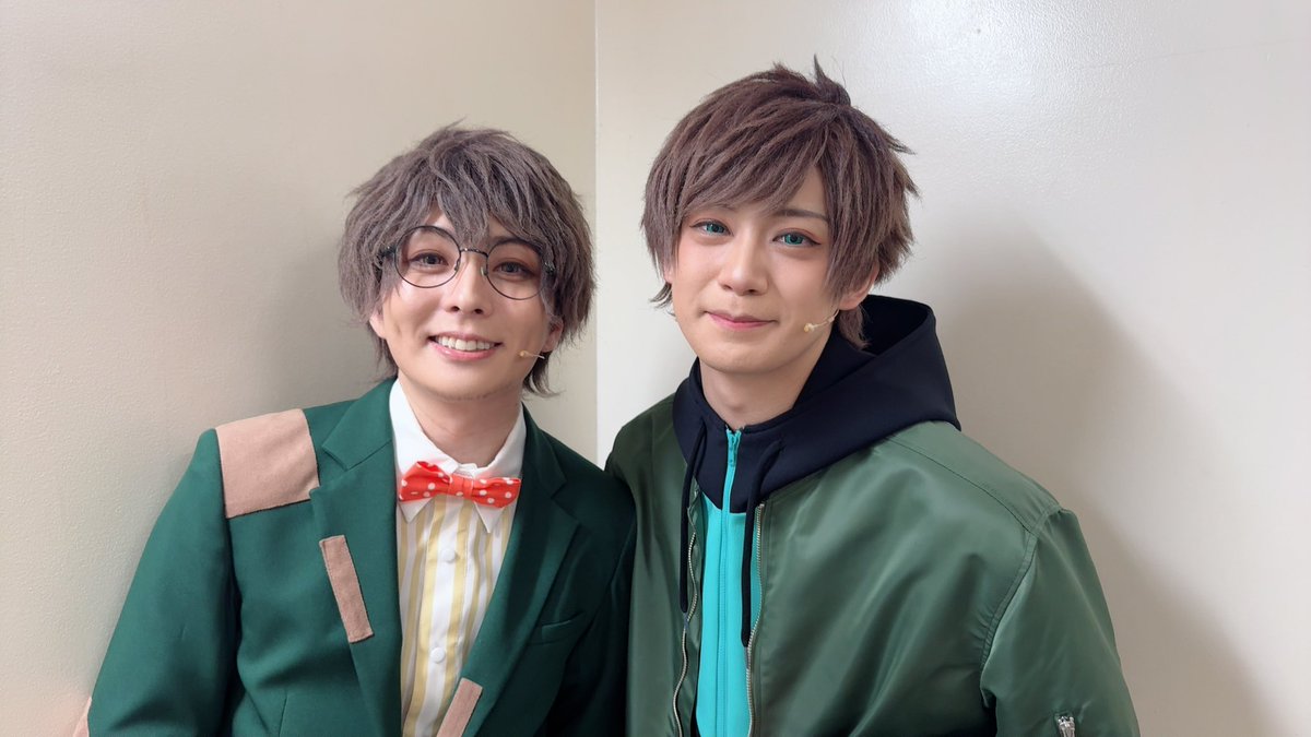 ryo_tagu0218's tweet photo. 監督、今日もありがとうございました！！

皆木くんと写真を撮りました！
いつも素敵なお話をありがとうございます！！

#エーステ https://t.co/0CCQspg7Jd