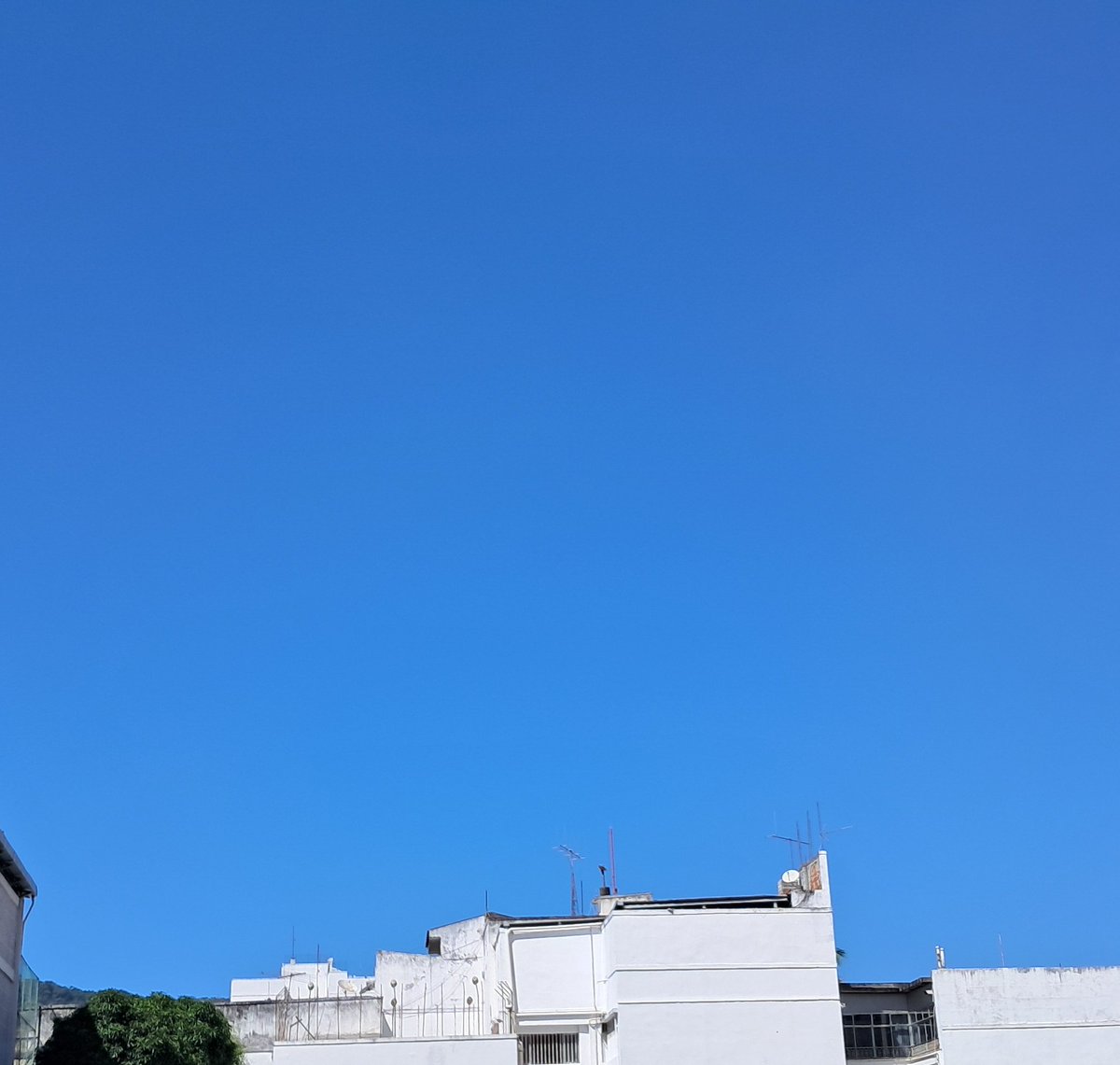 cloudyweatheryy's tweet photo. #cloudtwt
...bruh https://t.co/1mQRW58mSi