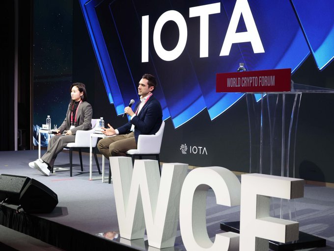 moon.iota tweet media