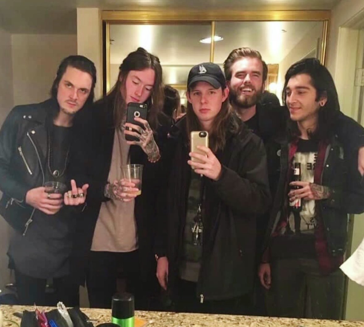 Mag.Hope tweet media