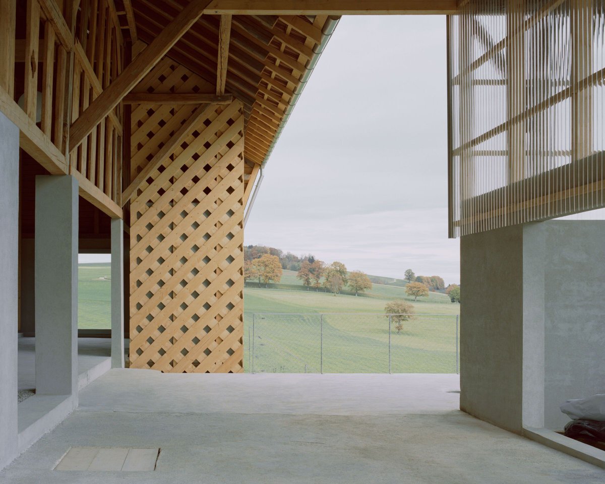 Archello's tweet photo. The farmhouse transformation by BARD YERSIN architectes inserts a timber-framed dwelling within the existing shell, using terracotta brick cores and glazed partitions to structure space. 
https://t.co/0gWHtKoDmN 

#AdaptiveReuse #TimberStructure #PermacultureDesign https://t.co/QiIWhLBToe