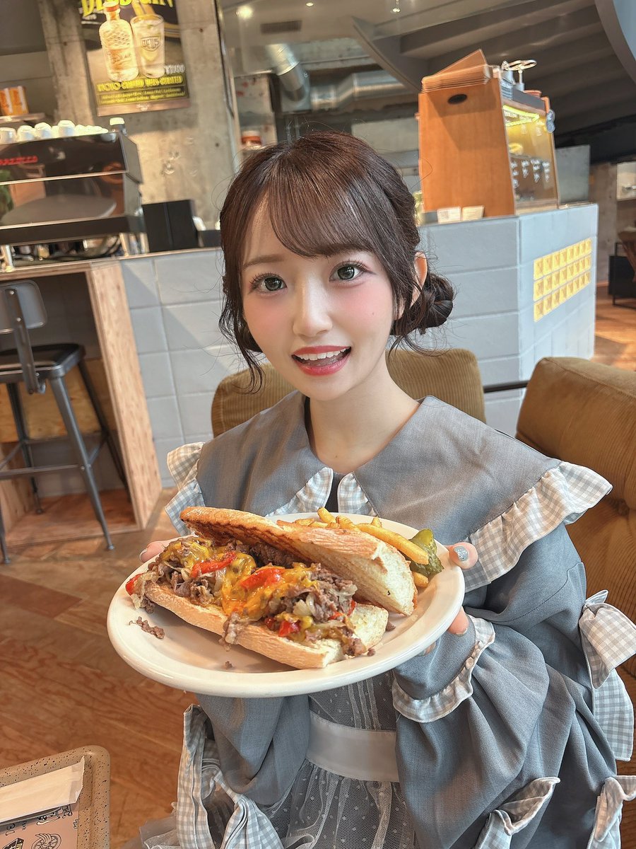 yui_ss0109's tweet image. 一緒に食べようよ♡
∴∵∴ ୨୧ ∴∵∴ ୨୧ ∴∵∴ ୨୧ ∴∵∴
#すいすて #カフェ